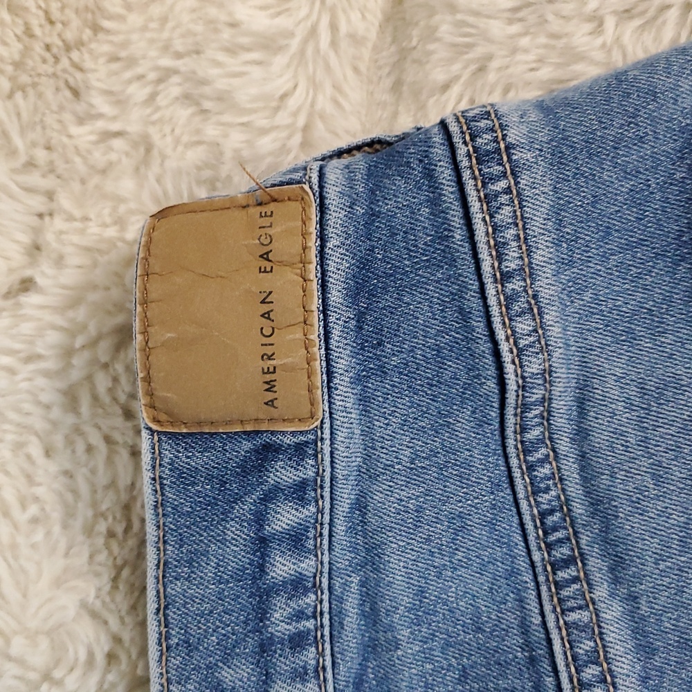 American Eagle Highest Rise 90s Boyfriend 6 Long Distressed - Picture 7 of 12